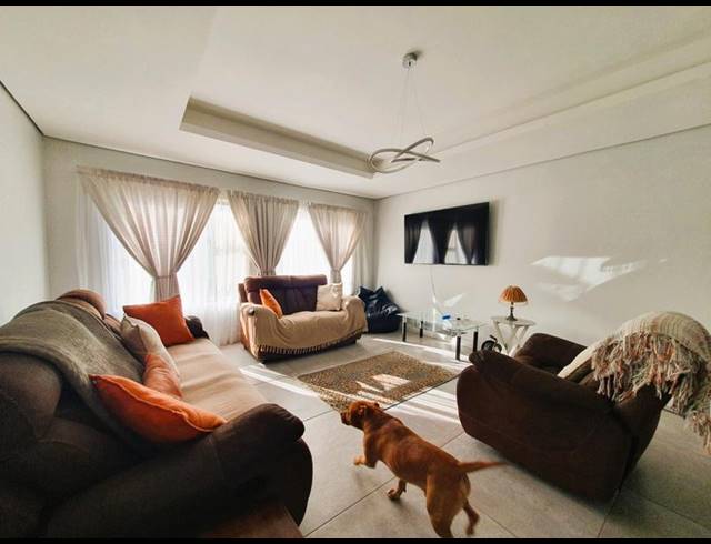 5 BEDROOM HOUSE FOR SALE IN GROOT BRAKRIVIER CENTRAL